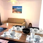 Location T2 44 M2 Proche 82 Apartment *