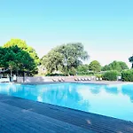 Location T2 44 M2 Proche 82 Apartment *